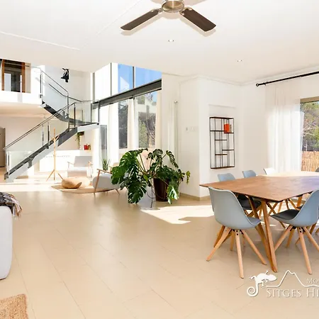 Designer Elodie With Private Pool And Space *