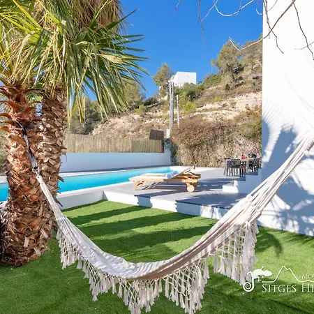 Villa Designer Elodie With Private Pool And Space