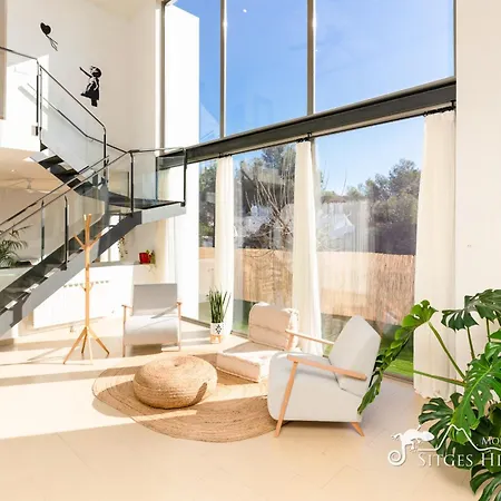Designer Elodie With Private Pool And Space Villa *