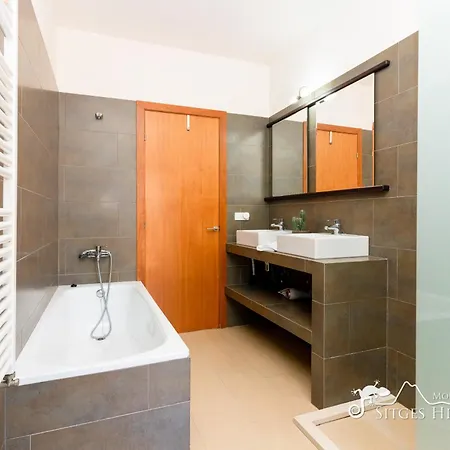Villa Designer Elodie With Private Pool And Space