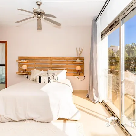 Designer Elodie With Private Pool And Space Villa *