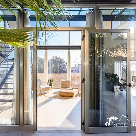 Designer Elodie With Private Pool And Space Villa *