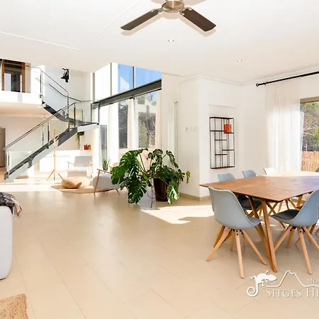 Designer Elodie With Private Pool And Space *